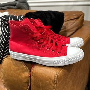 Rare Discontinued Chuck Taylor Converse II men’s size 8
